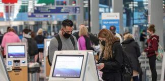 REUTERS - KAMIL KRZACZYNSKI